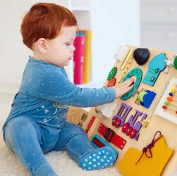 Іграшки для раннього розвитку дитини