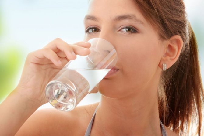 Пити достатню кількість води
