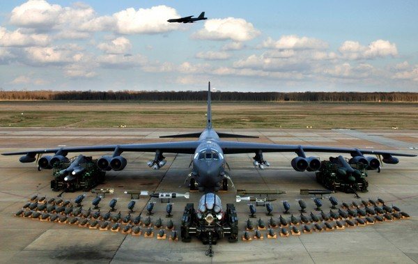 Боїнг B-52G / H - американський стратегічний бомбардувальник-ракетоносець