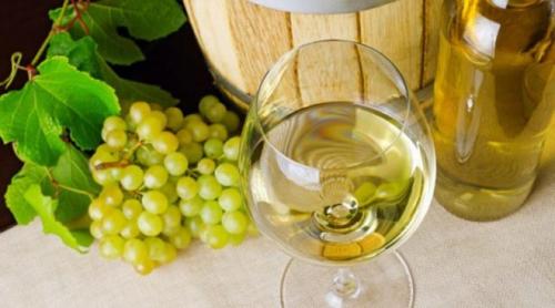 Як зробити біле сухе вино в Домашніх условиях.  Домашні біле вино з винограду