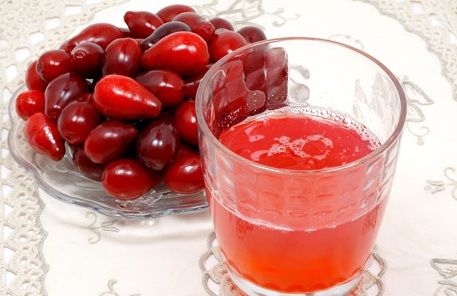 Кизилові наливка жіночий напій з чоловічої ягоди