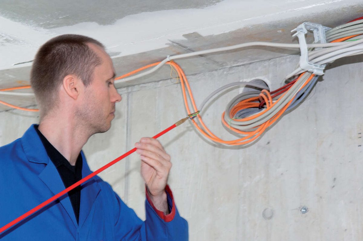 Монтаж кабеля для подвесных потолков