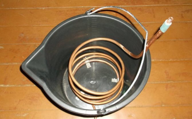 Непротічних самогонний апарат особливо актуальний для тих, у кого немає водопроводу.