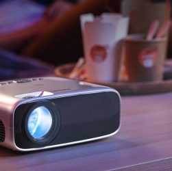 Проектор для дому