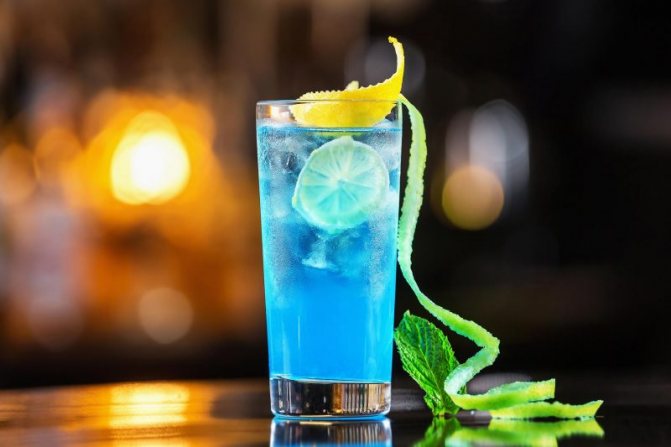 Рецепт коктейлю Блакитна лагуна