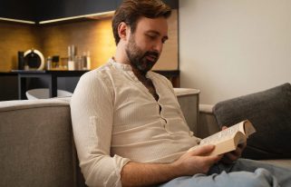 Роман “Буремний перевал”