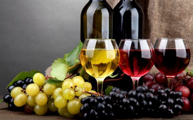 З чим п'ють біле і рожеве ігристе вино