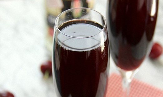 Вишнево порічкове вино