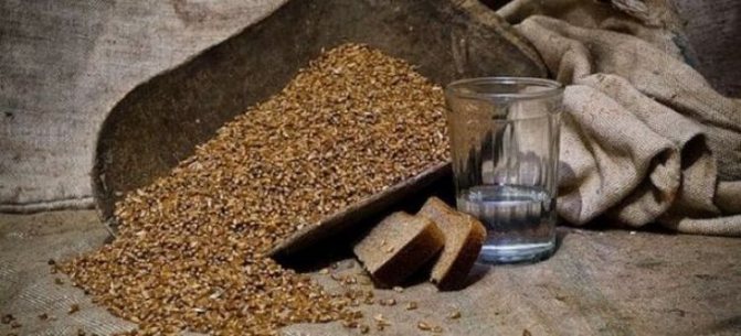 Питання про ті, чи нужно пророщуваті пшеницю для браги, неоднозначний, Аджея це зовсім НЕ обов'язково, хоча и дуже добре впліває на смак майбутнього напою.